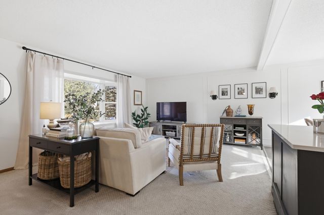 3048 Camelot Circle, Woodbury, MN 55125