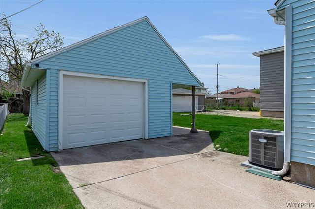 79 Bannard Avenue, Tonawanda, NY 14150