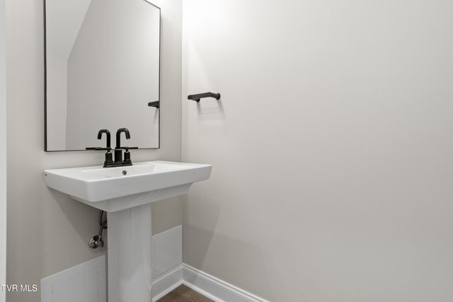 2085 Presley Crossing, Jonesborough, TN 37659