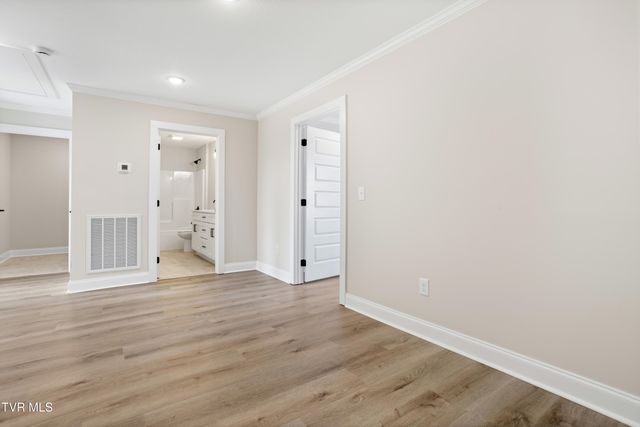 2085 Presley Crossing, Jonesborough, TN 37659