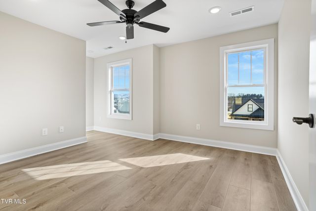 2085 Presley Crossing, Jonesborough, TN 37659