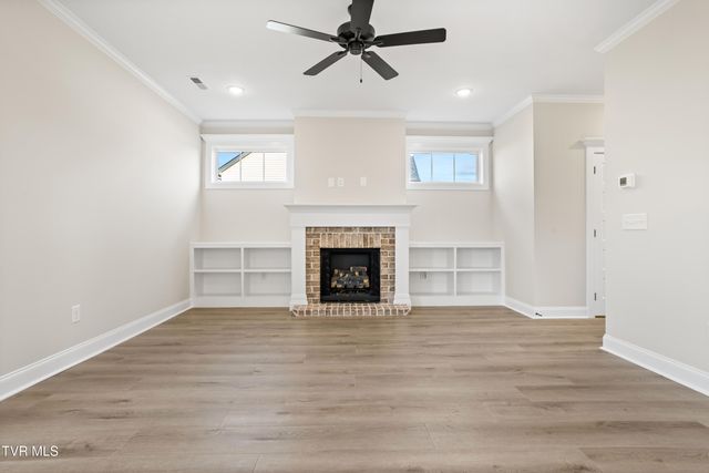2085 Presley Crossing, Jonesborough, TN 37659