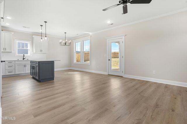 2085 Presley Crossing, Jonesborough, TN 37659