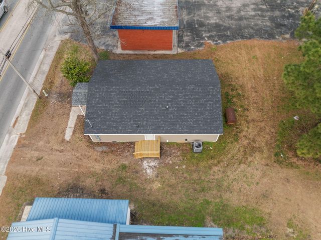 211 S Jackson Street, Beulaville, NC 28518