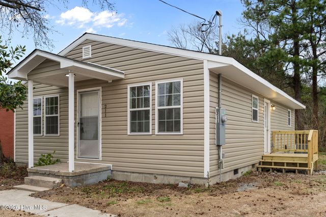211 S Jackson Street, Beulaville, NC 28518