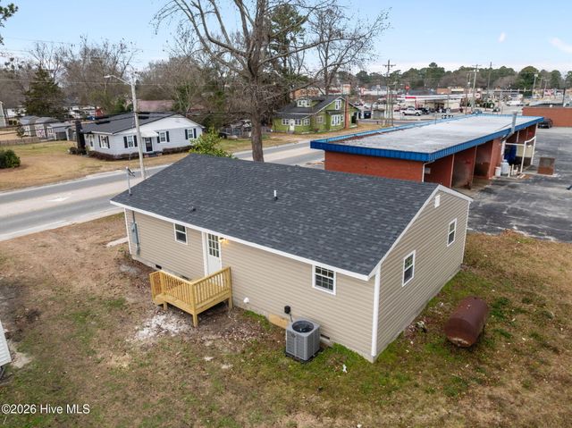 211 S Jackson Street, Beulaville, NC 28518