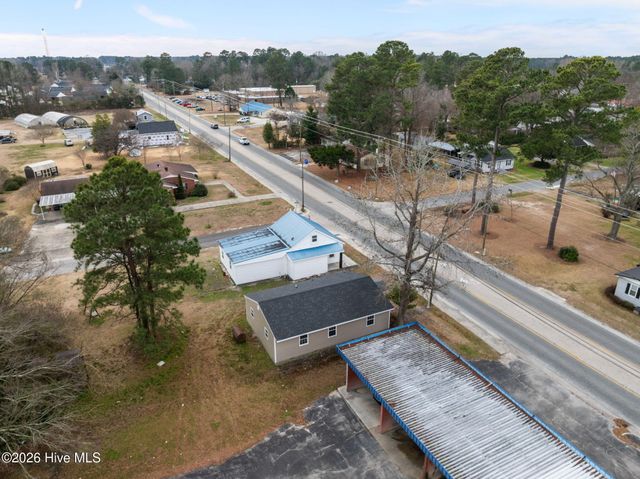 211 S Jackson Street, Beulaville, NC 28518