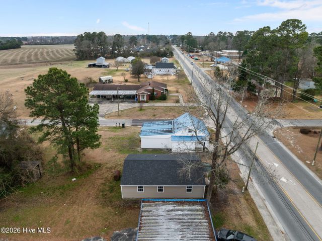 211 S Jackson Street, Beulaville, NC 28518