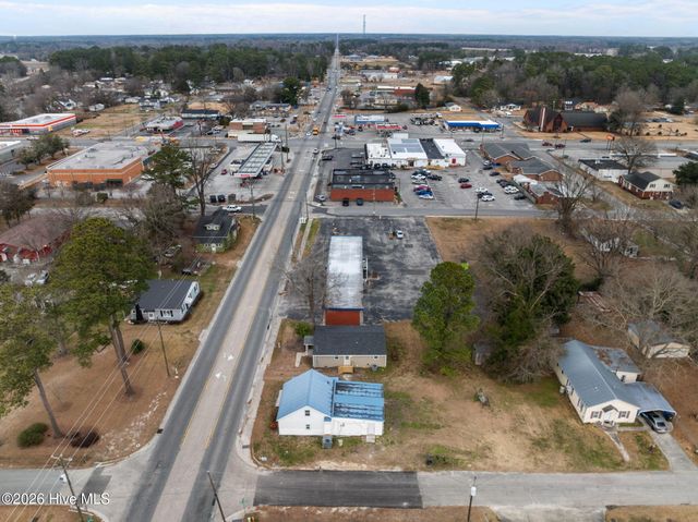 211 S Jackson Street, Beulaville, NC 28518