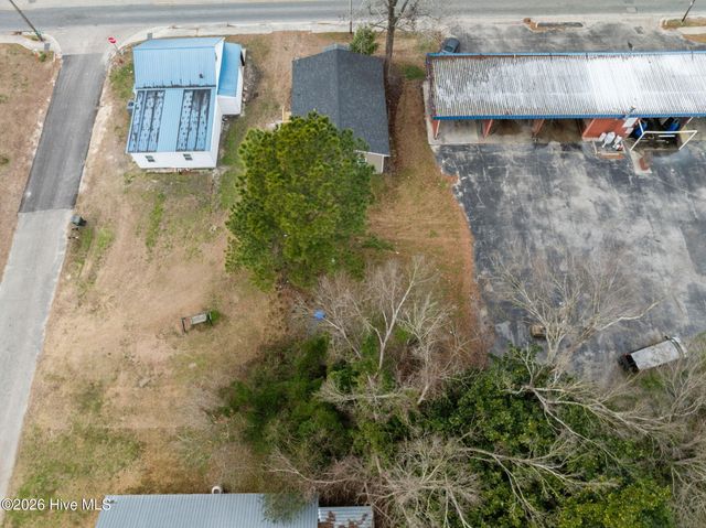 211 S Jackson Street, Beulaville, NC 28518