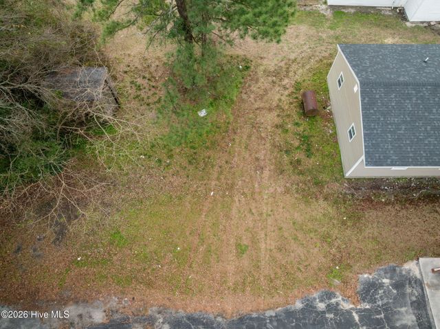 211 S Jackson Street, Beulaville, NC 28518