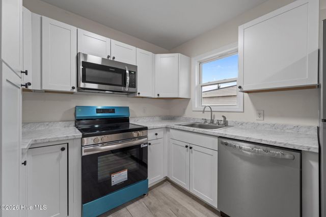 211 S Jackson Street, Beulaville, NC 28518