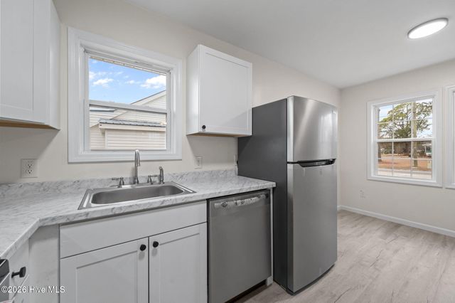 211 S Jackson Street, Beulaville, NC 28518