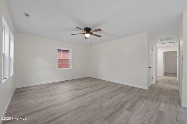 211 S Jackson Street, Beulaville, NC 28518