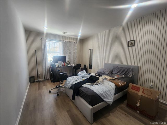 3 Arbor Field Way, Lake Grove, NY 11755