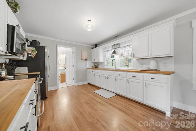 4710 Overland Road, Lenoir, NC 28645