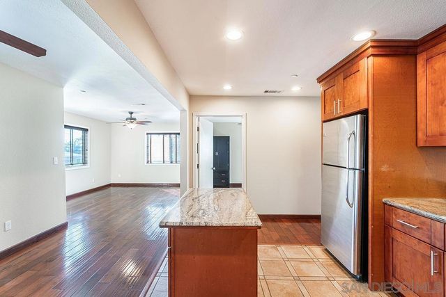 6618 22 Appert Ct, San Diego, CA 92111