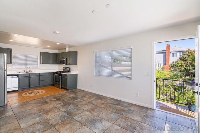 6618 22 Appert Ct, San Diego, CA 92111