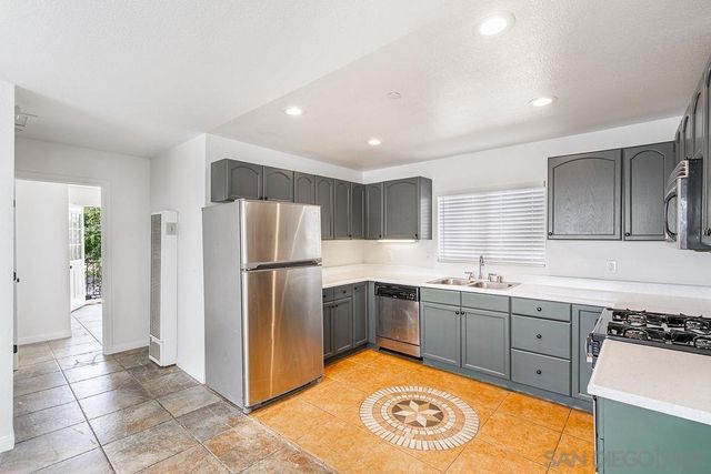 6618 22 Appert Ct, San Diego, CA 92111