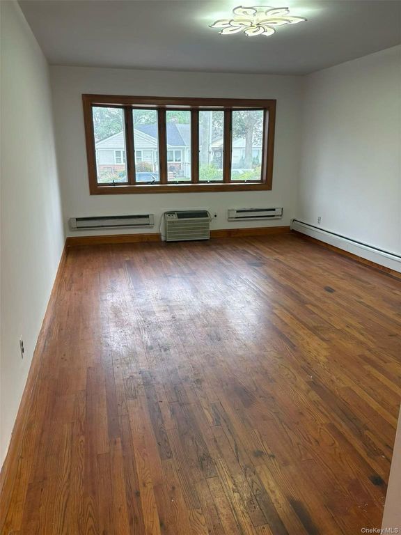 150-35 22nd Avenue, Whitestone, NY 11357 — photo 2