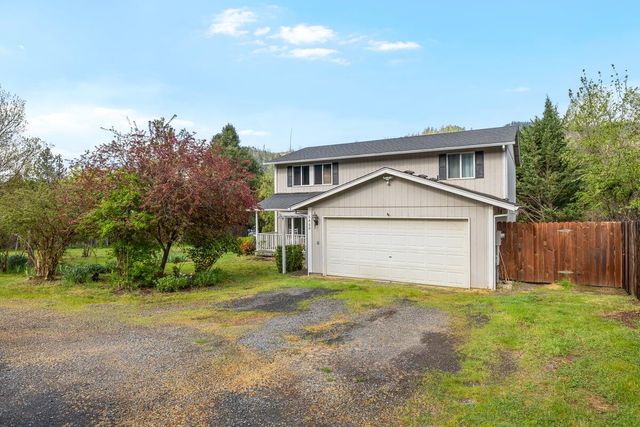 5460 HWY 238, Jacksonville, OR 97530