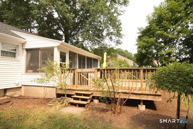 48 Meadow Farms Road, West Hartford, CT 06107
