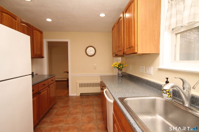 48 Meadow Farms Road, West Hartford, CT 06107