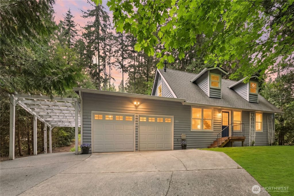 3211 W Ames Lake Drive NE, Redmond, WA 98053