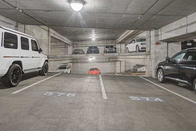 600 12th Ave S Apt 1510, Nashville, TN 37203