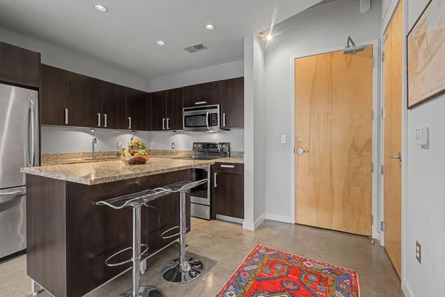 600 12th Ave S Apt 1510, Nashville, TN 37203