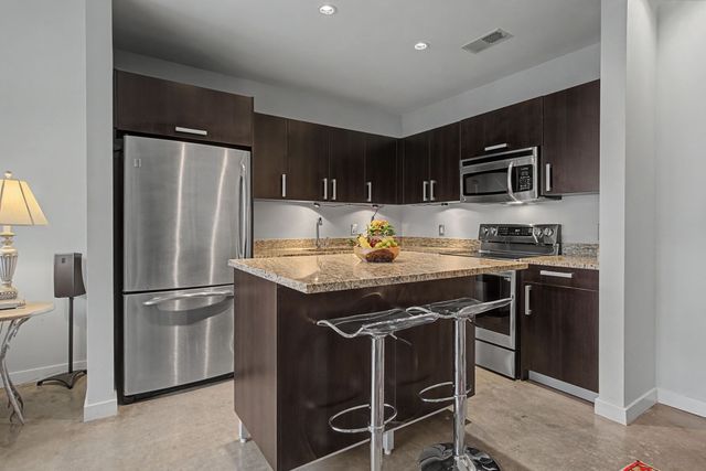 600 12th Ave S Apt 1510, Nashville, TN 37203