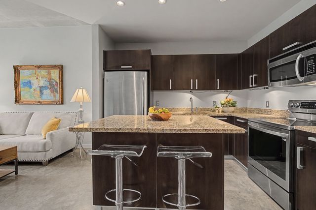 600 12th Ave S Apt 1510, Nashville, TN 37203