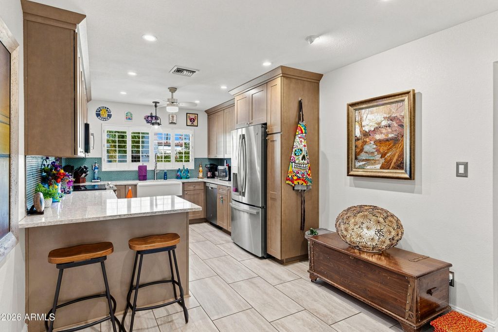 7713 E COOLIDGE Street, Scottsdale, AZ 85251 — photo 5