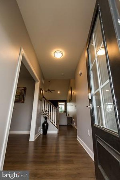 1867 BUCK HILL DR, York, PA 17408