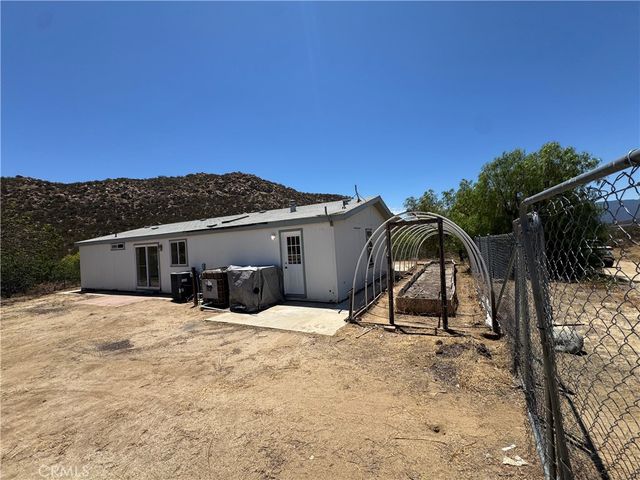 41251 Rope Road, Hemet, CA 92544
