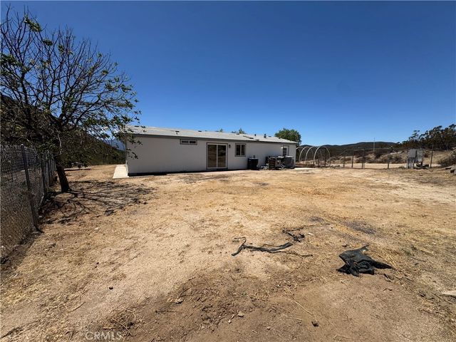 41251 Rope Road, Hemet, CA 92544