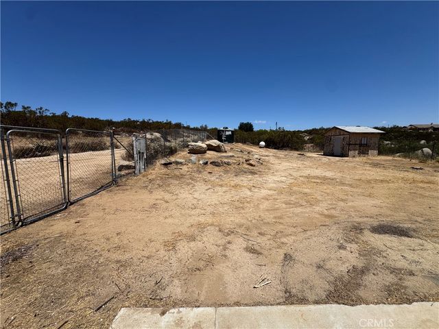 41251 Rope Road, Hemet, CA 92544