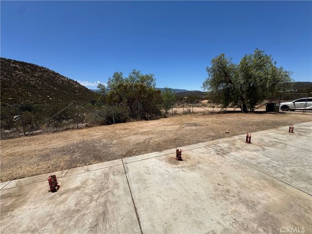 41251 Rope Road, Hemet, CA 92544