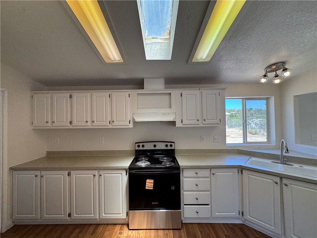 41251 Rope Road, Hemet, CA 92544