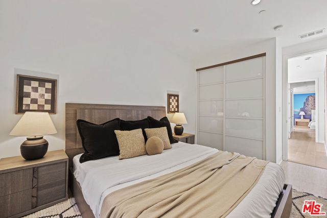 2756 Westshire Drive, Los Angeles, CA 90068