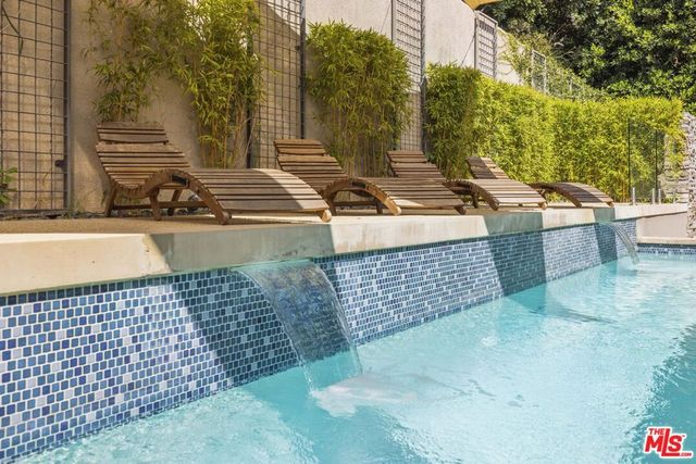 2756 Westshire Drive, Los Angeles, CA 90068