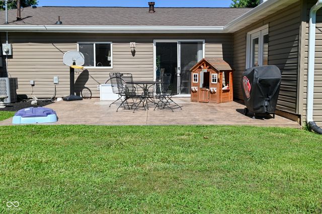 2061 Fairway Drive, Greencastle, IN 46135