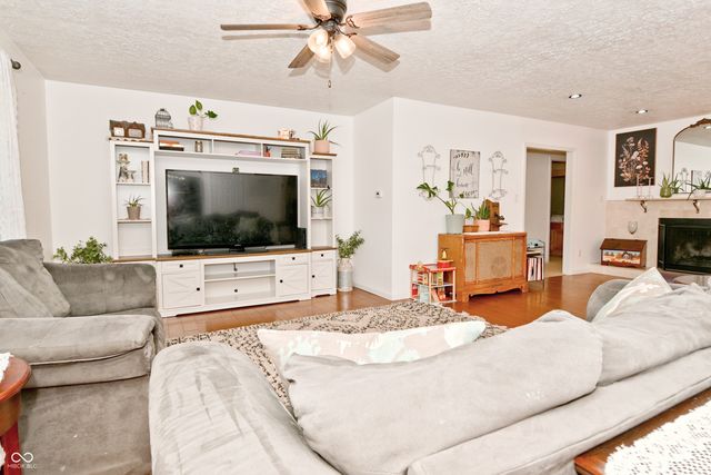 2061 Fairway Drive, Greencastle, IN 46135