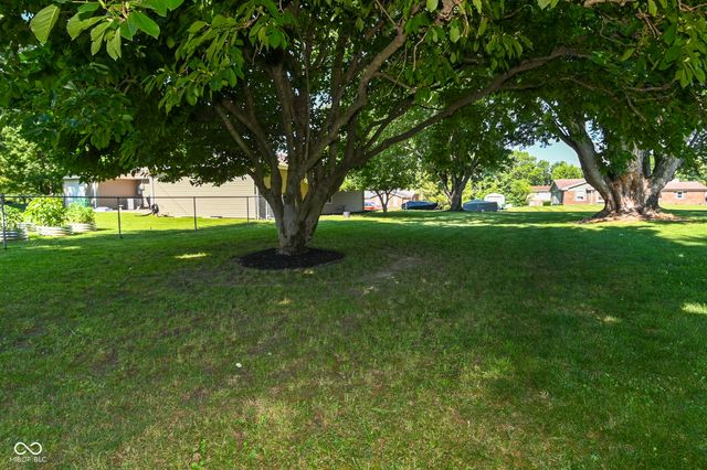2061 Fairway Drive, Greencastle, IN 46135