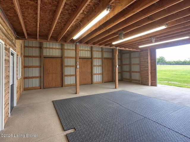 1799 Veechdale Rd, Simpsonville, KY 40067