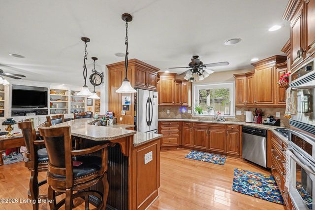1799 Veechdale Rd, Simpsonville, KY 40067
