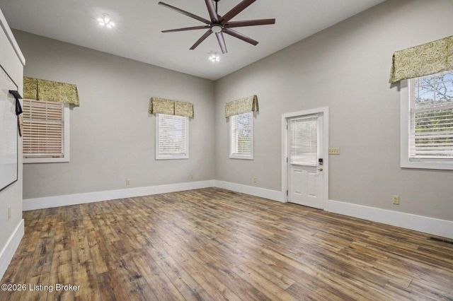 1799 Veechdale Rd, Simpsonville, KY 40067