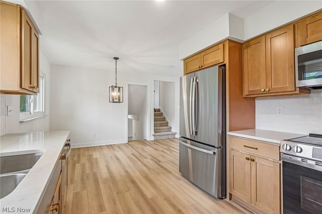 6305 Meadowbrook Drive, Mentor, OH 44060