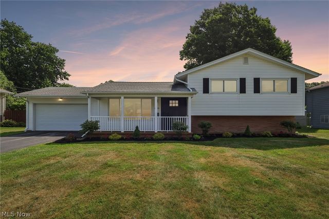 6305 Meadowbrook Drive, Mentor, OH 44060