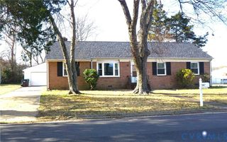 904 Forestview Dr, Colonial Heights, VA 23834